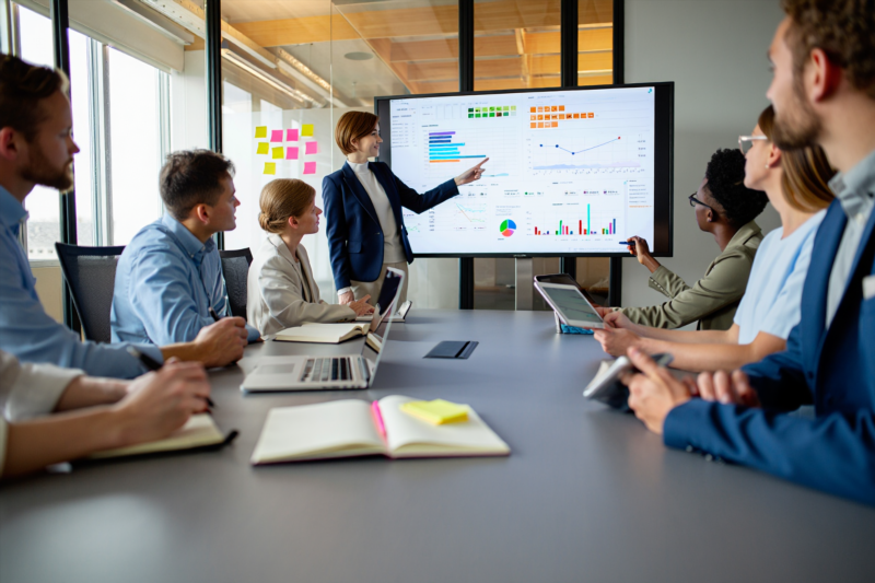 How to Measure Team Collaboration Using Data Insights